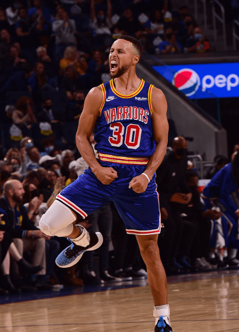 火记：谢泼德已锁定未来首发位置，他让火箭更愿交易未来首轮（火箭记者：谢泼德稳占未来先发席位，球队更愿意打包送出未来首轮）