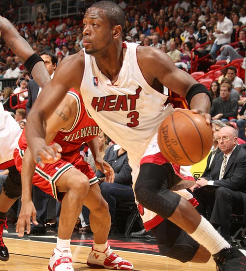 决战星期四：懂球帝连追三球3-3战平北京物资学院物流学院（周四对决：懂球帝连扳三球，3-3平北京物资学院物流学院）