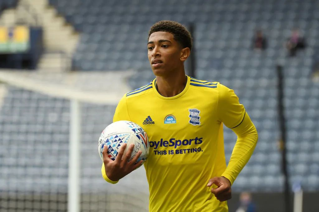 英超半场：达姆斯高、弗莱明造险，布伦特福德0-0伯恩利（英超半场：达姆斯高、弗莱明相继制造险情，布伦特福德与伯恩利暂0-0）