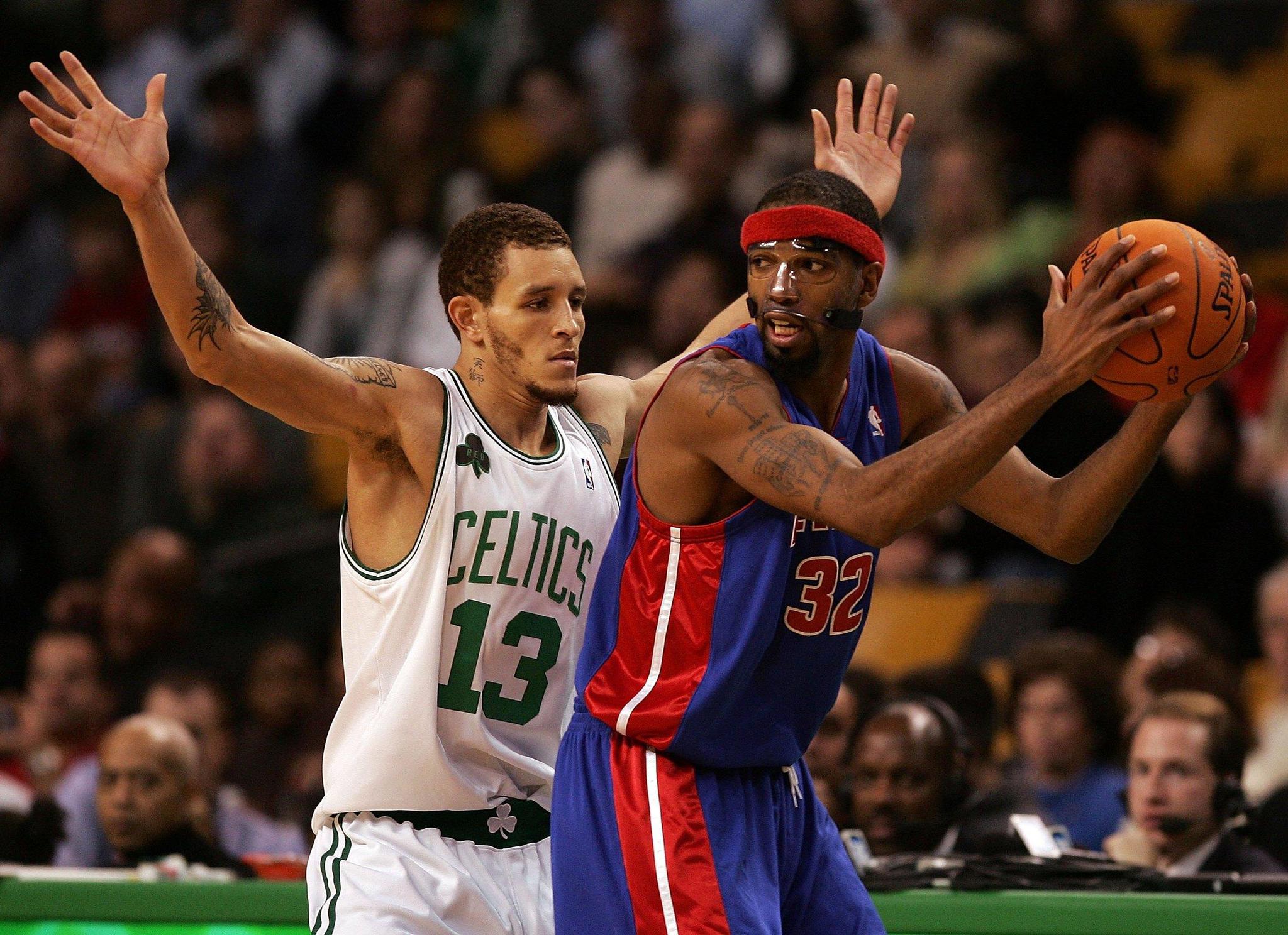 塔图姆：我不是会缺席比赛的人，只要队医允许我甚至能打野球（塔图姆：只要队医放行，我就不缺阵，野球也照打）