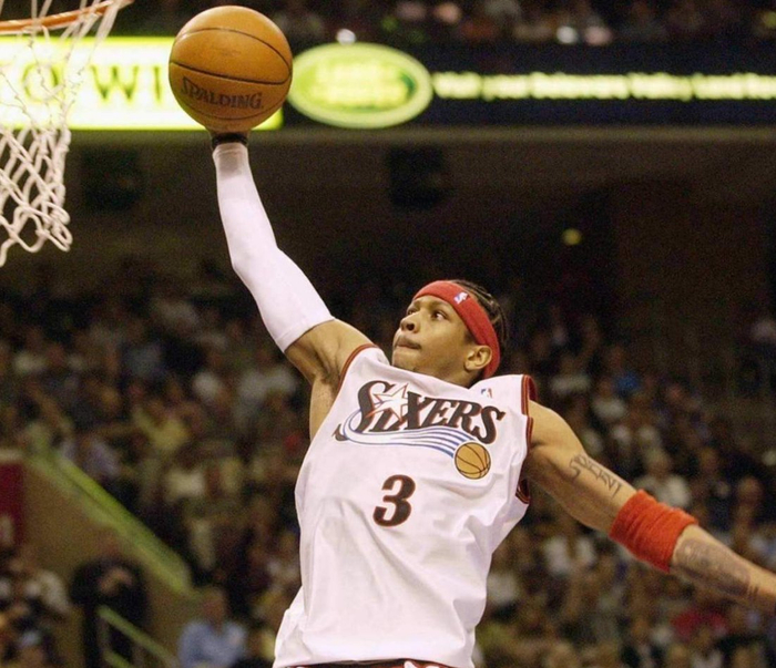 上光荣榜，大连英博一线队主教练李国旭获得辽宁五一劳动奖章（大连英博一线队主帅李国旭荣获辽宁五一劳动奖章，光荣上榜）