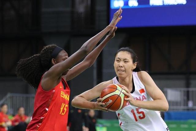 小孔塞桑：我和C罗聊过，他说我在伟大的俱乐部效力（小孔塞桑：曾与C罗交流，他称我所在俱乐部伟大）