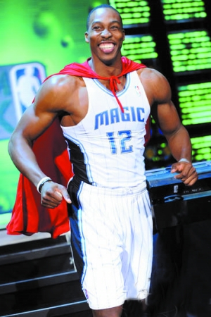 于根伟：今年我们外援的整体表现，我觉得应该能打到70分以上（于根伟：本季外援整体表现不低于70分）