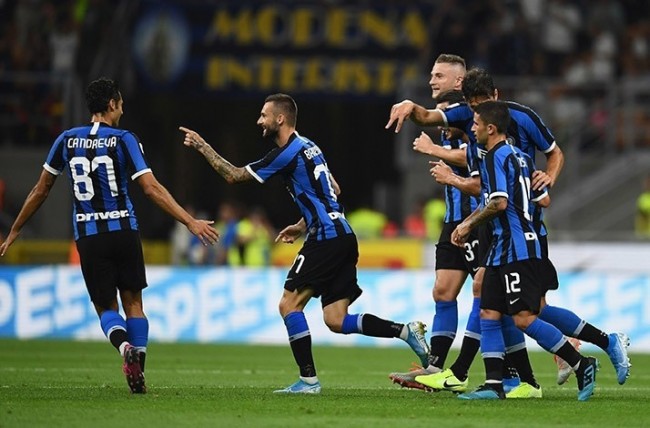 罗伯逊：萨拉赫是队史最佳之一，希望能继续与他并肩作战（罗伯逊：萨拉赫堪称队史传奇之一，盼与他继续携手征战）