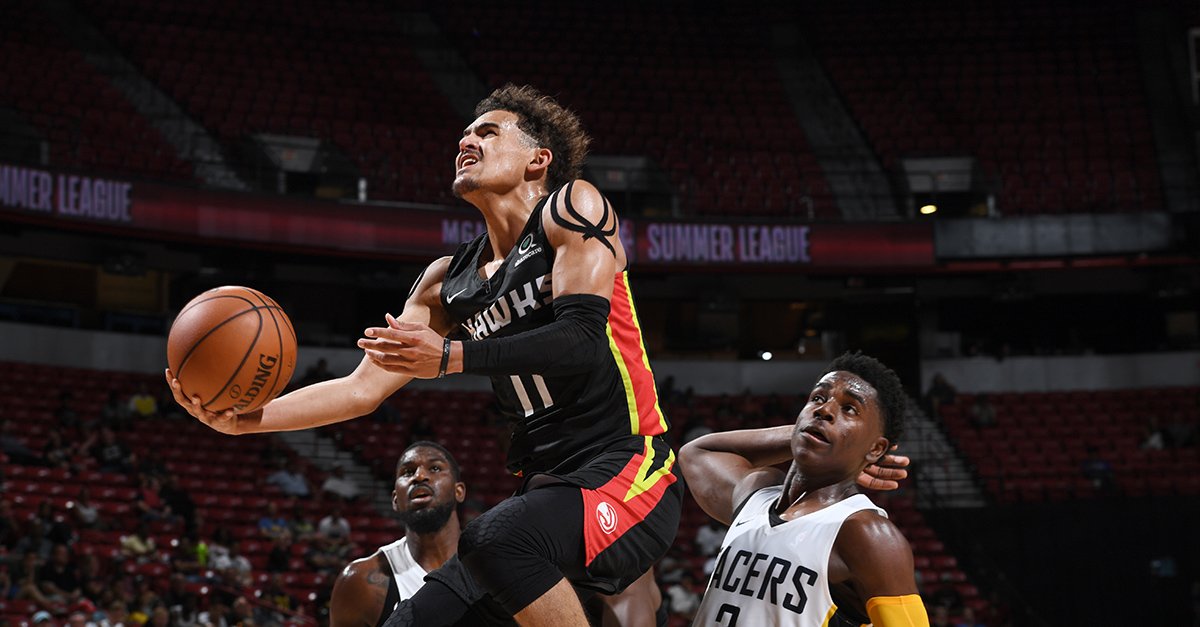 南通发布：苏超南通队载誉而归，3000多名球迷迎接城市英雄（南通发布：苏超南通队凯旋归来，三千余名球迷热情迎接城市骄傲）