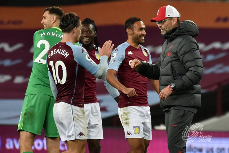 伊尔迪兹破门难救主，尤文1比2那不勒斯仍排名第7，洛卡特利：我们应该做得更好（伊尔迪兹破门难改败局，尤文1-2负那不勒斯仍第七，洛卡特利：本该做得更好）